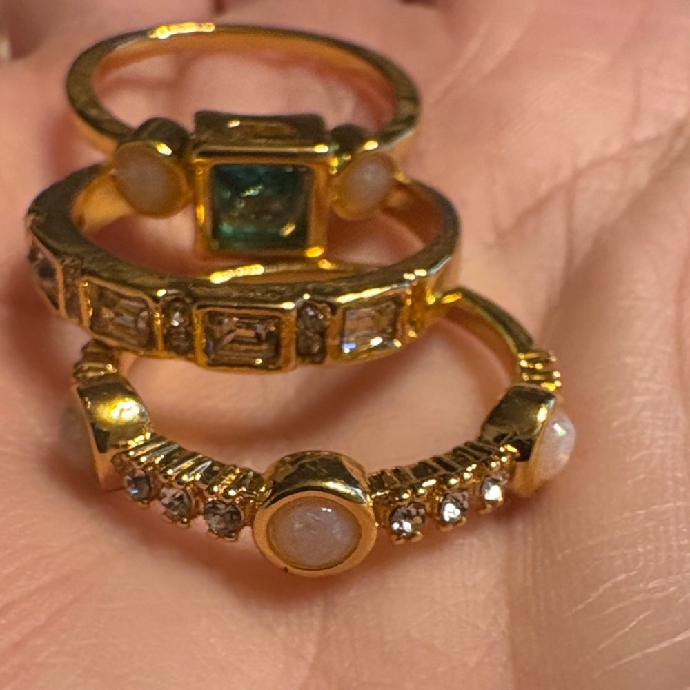 Vintage Blue Crystal Ring Set with Opals - Picture 3 of 3